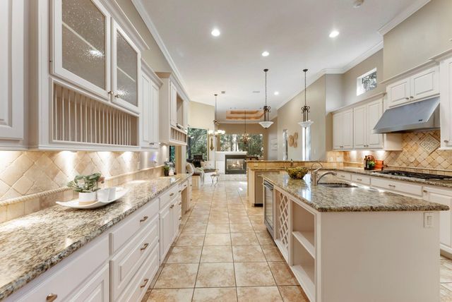 22802 Walden Way, Tomball, TX 77375