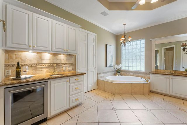 22802 Walden Way, Tomball, TX 77375