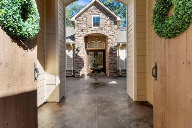 22802 Walden Way, Tomball, TX 77375