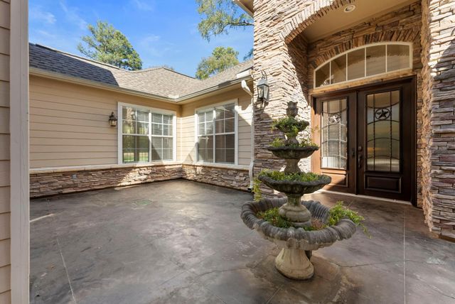 22802 Walden Way, Tomball, TX 77375