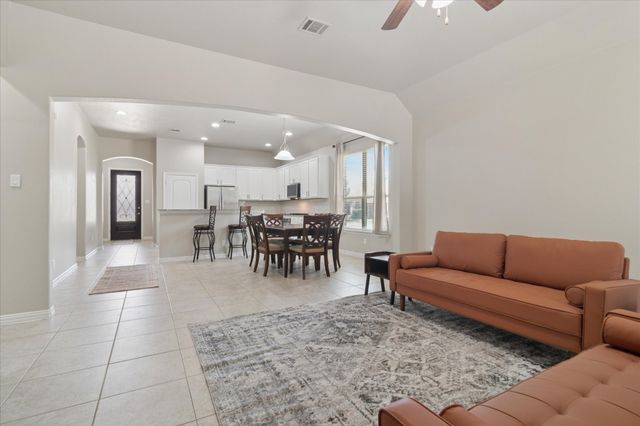 7401 Bishop Pine Road, Denton, TX 76208