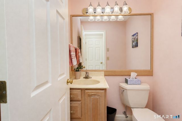 6 Stratford Park 6, Bloomfield, CT 06002