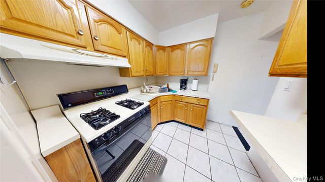 77-11 30th Avenue, East Elmhurst, NY 11370