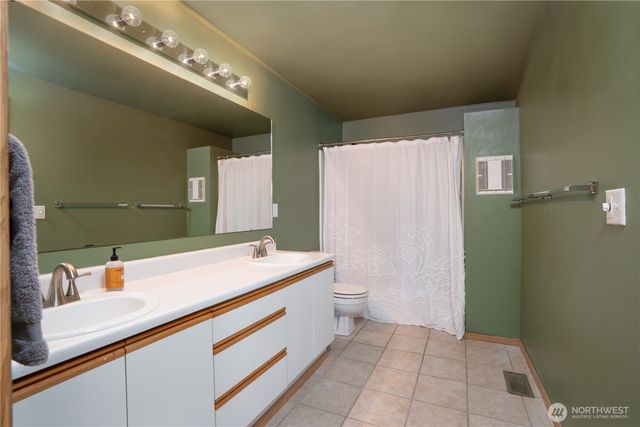 11107 36th Avenue Ct E, Tacoma, WA 98446