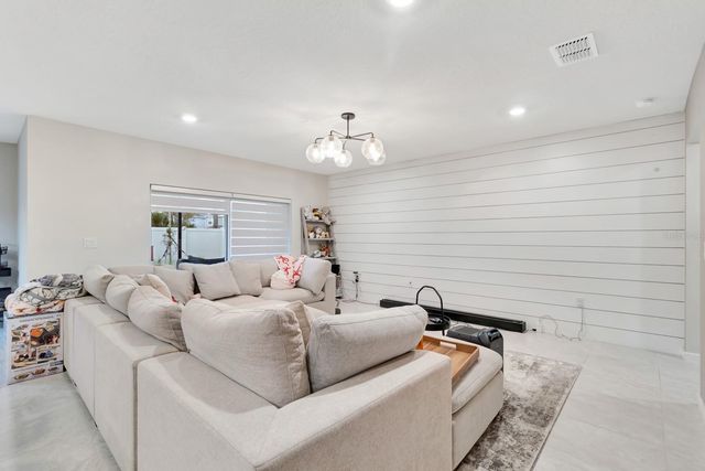 4943 ROYAL POINT AVENUE, Kissimmee, FL 34746