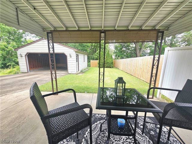 2231 N Glenwood Avenue, Niles, OH 44446