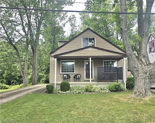 2231 N Glenwood Avenue, Niles, OH 44446