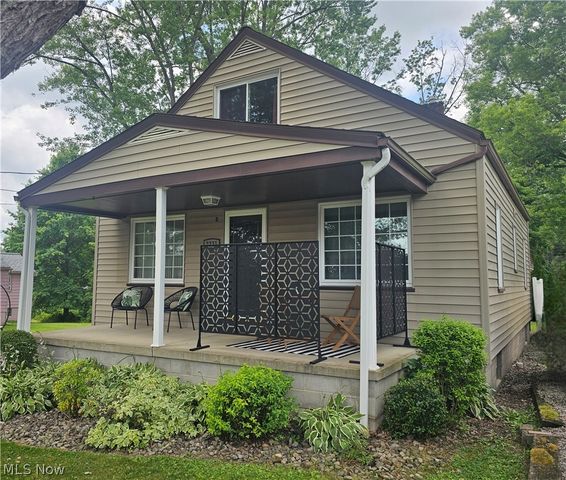 2231 N Glenwood Avenue, Niles, OH 44446