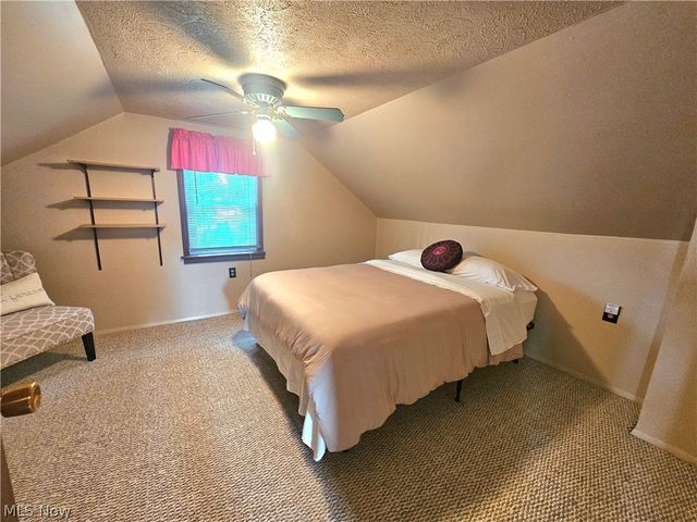 2231 N Glenwood Avenue, Niles, OH 44446