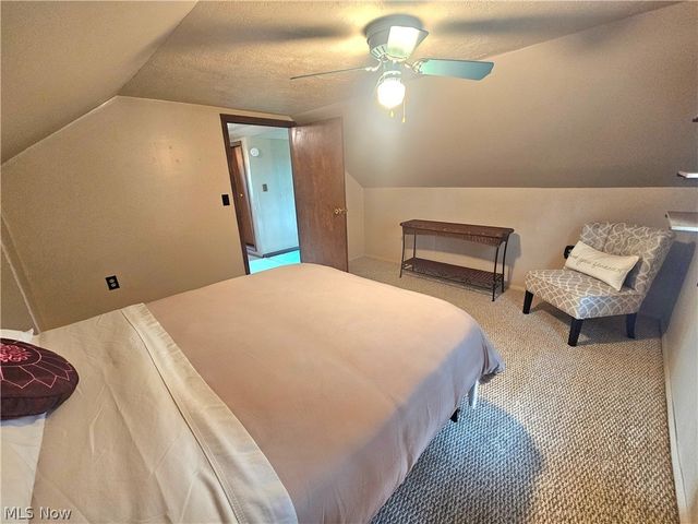 2231 N Glenwood Avenue, Niles, OH 44446