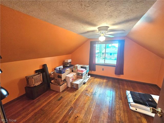 2231 N Glenwood Avenue, Niles, OH 44446