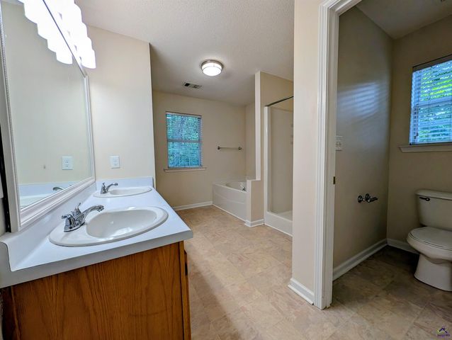112 Willis Creek Road, Warner Robins, GA 31088