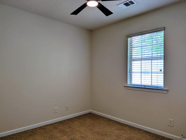 112 Willis Creek Road, Warner Robins, GA 31088