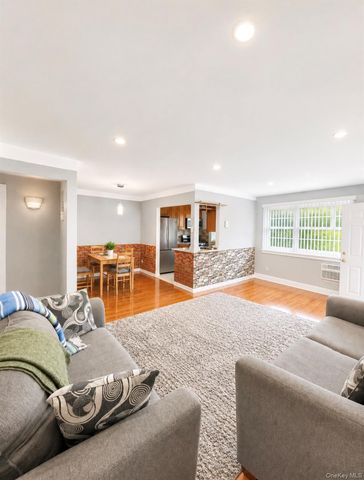 15054 Melbourne Avenue 1R, Flushing, NY 11367