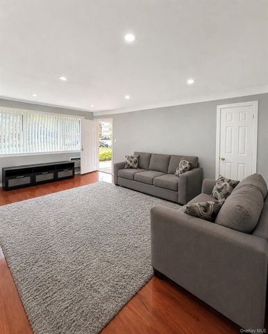 15054 Melbourne Avenue 1R, Flushing, NY 11367
