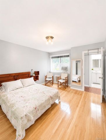 15054 Melbourne Avenue 1R, Flushing, NY 11367