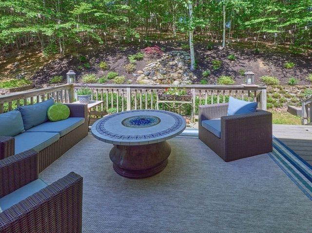 85 S Ashburnham Rd, Westminster, MA 01473