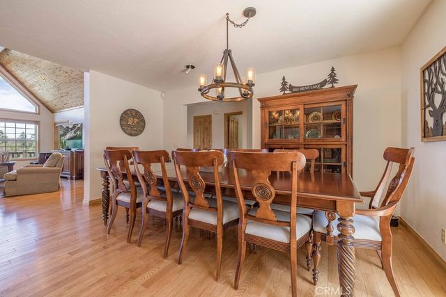 305 Starlight Circle, Big Bear Lake, CA 92315
