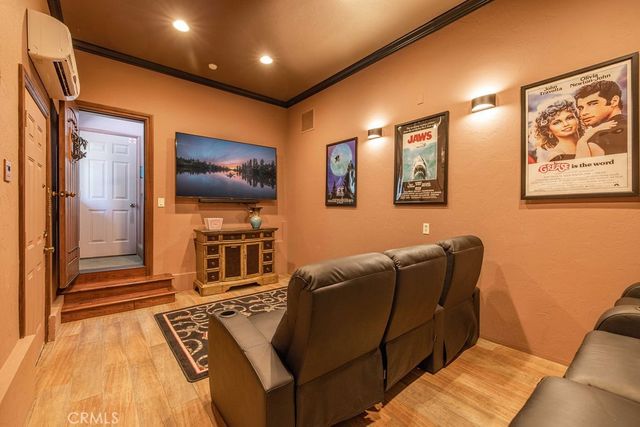 305 Starlight Circle, Big Bear Lake, CA 92315