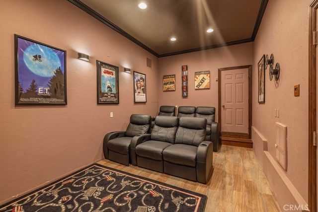 305 Starlight Circle, Big Bear Lake, CA 92315