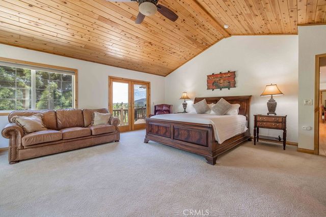 305 Starlight Circle, Big Bear Lake, CA 92315