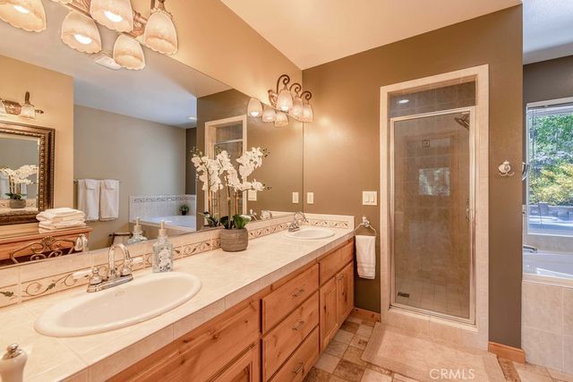 305 Starlight Circle, Big Bear Lake, CA 92315