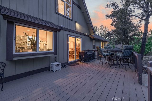305 Starlight Circle, Big Bear Lake, CA 92315