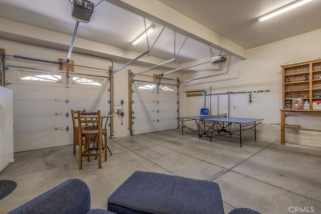 305 Starlight Circle, Big Bear Lake, CA 92315