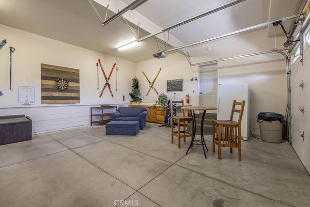 305 Starlight Circle, Big Bear Lake, CA 92315
