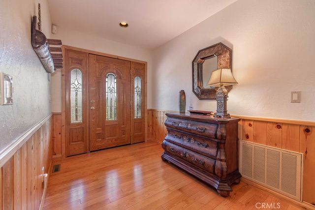 305 Starlight Circle, Big Bear Lake, CA 92315