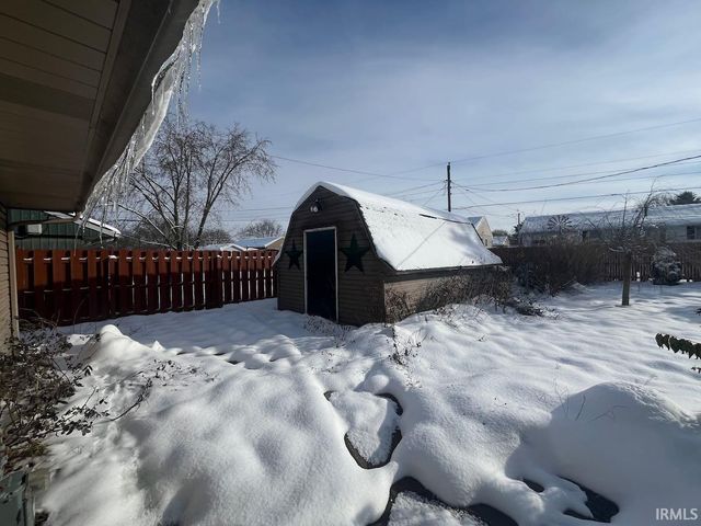 3816 Glenview Drive, South Bend, IN 46628