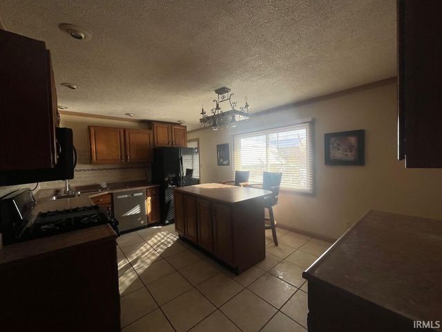 3816 Glenview Drive, South Bend, IN 46628