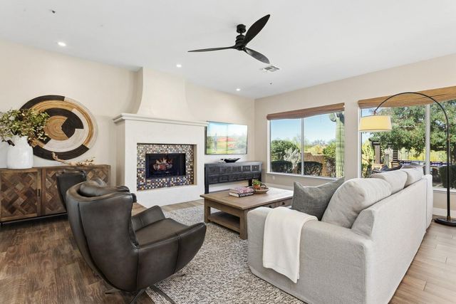 7518 E Bent Tree Drive, Scottsdale, AZ 85266