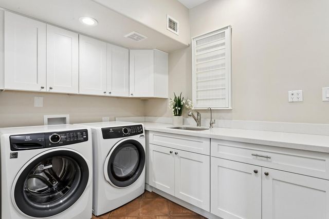 7518 E Bent Tree Drive, Scottsdale, AZ 85266