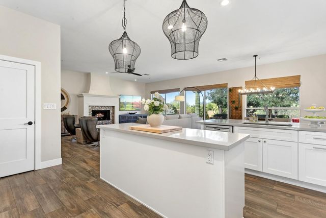 7518 E Bent Tree Drive, Scottsdale, AZ 85266