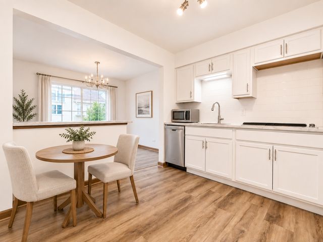 2239 Seaver Lane, Hoffman Estates, IL 60169