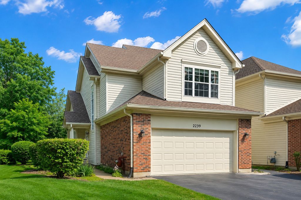2239 Seaver Lane, Hoffman Estates, IL 60169