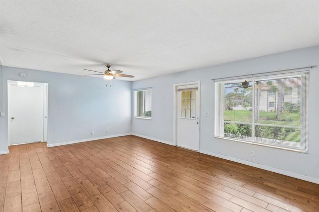 3560 Pine Tree Court B-1, Greenacres, FL 33463