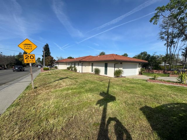 4448 Hackberry Ln, Carmichael, CA 95608