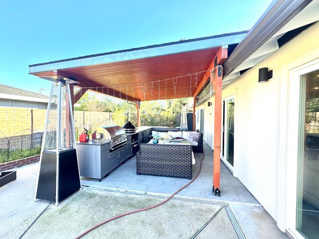 4448 Hackberry Ln, Carmichael, CA 95608