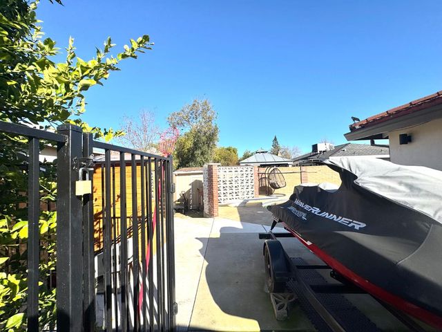 4448 Hackberry Ln, Carmichael, CA 95608