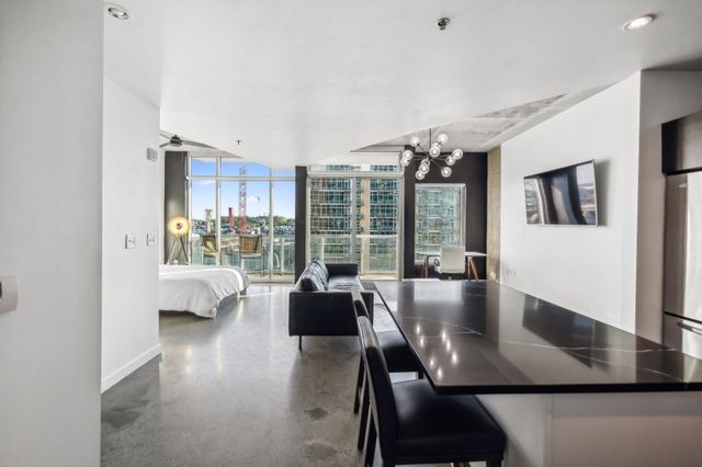 600 12th Ave S Apt 1410, Nashville, TN 37203