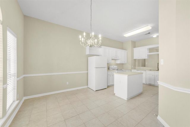 1748 Hazelwood Street, Conroe, TX 77301