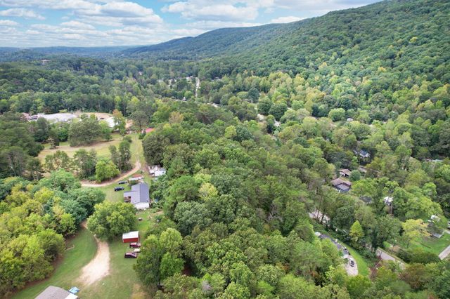 11044 Loop Road, Soddy Daisy, TN 37379
