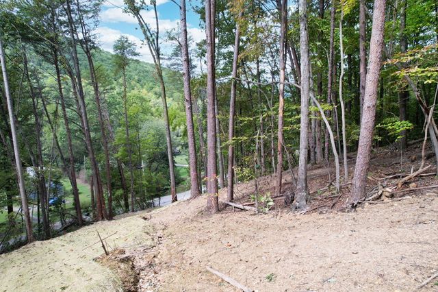 11044 Loop Road, Soddy Daisy, TN 37379