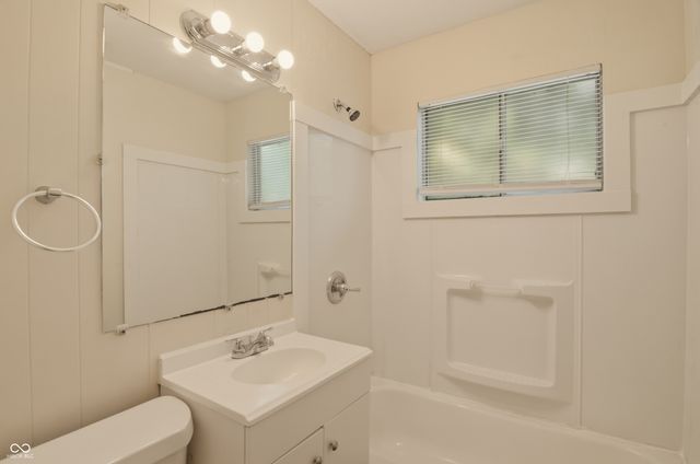 2551 Saint Paul Street, Indianapolis, IN 46203