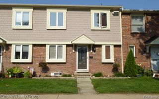 20002 Great Oaks Circle South, Clinton Charter Township, MI 48036