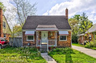 7686 W Parkway Street, Redford, MI 48239