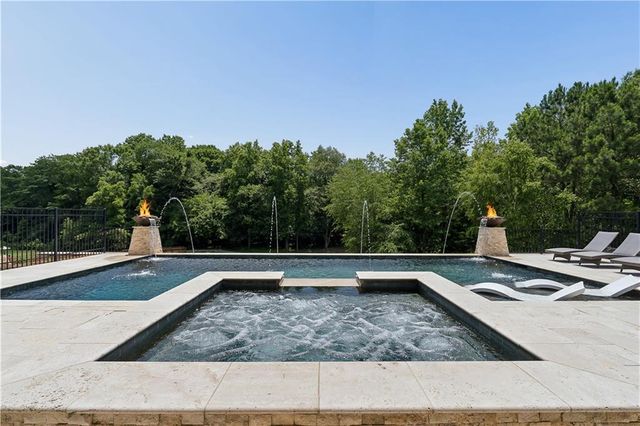 5921 Yoshino Cherry Lane, Braselton, GA 30517
