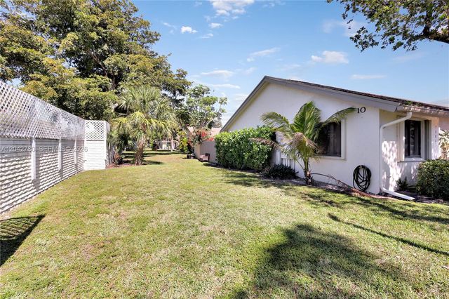 3064 S Oakland Forest Drive 1006, Oakland Park, FL 33309